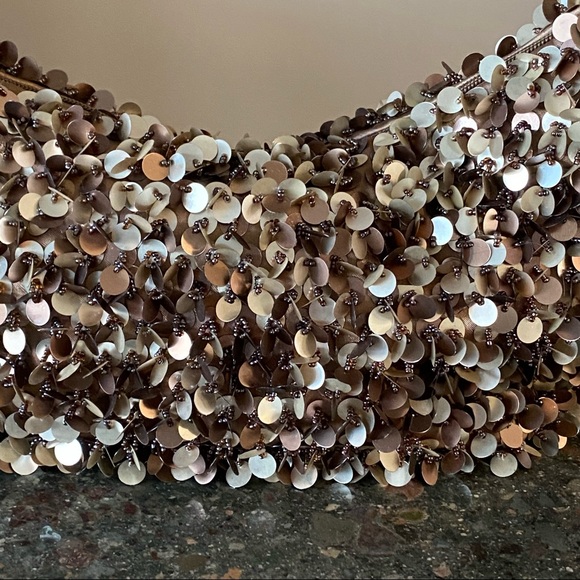 🌺HOST PICK🌺 Sequined/Beaded Handbag - Picture 3 of 13